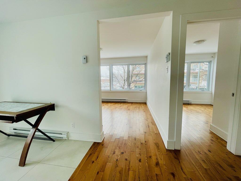 









4027


Rue Jean-Talon E.

,
Montréal (Villeray/Saint-Michel/Parc-Extension),




QC
H2A1Y9

