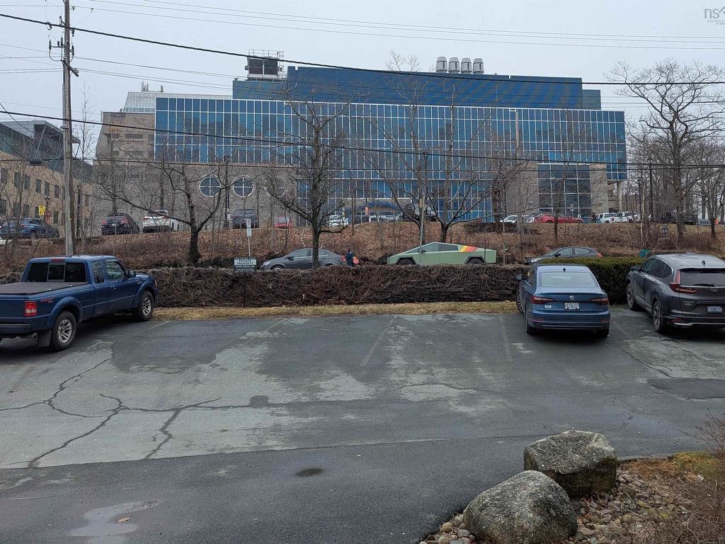 












110 1350 Oxford Street

,
Halifax,




NS
B3H 3Y8

