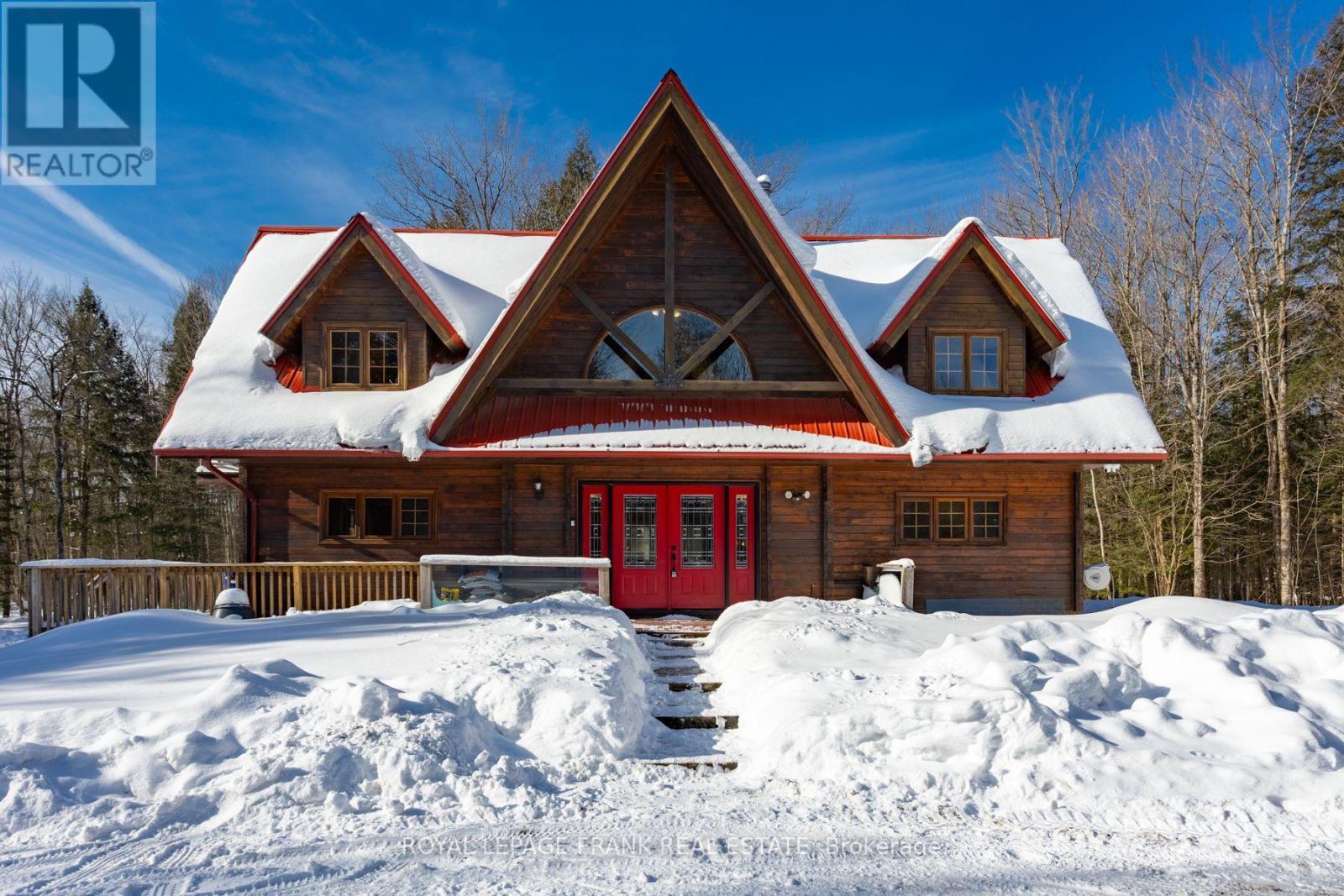 












3515 COUNTY RD 121 ROAD

,
Kawartha Lakes (Fenelon),




Ontario
K0M2A0

