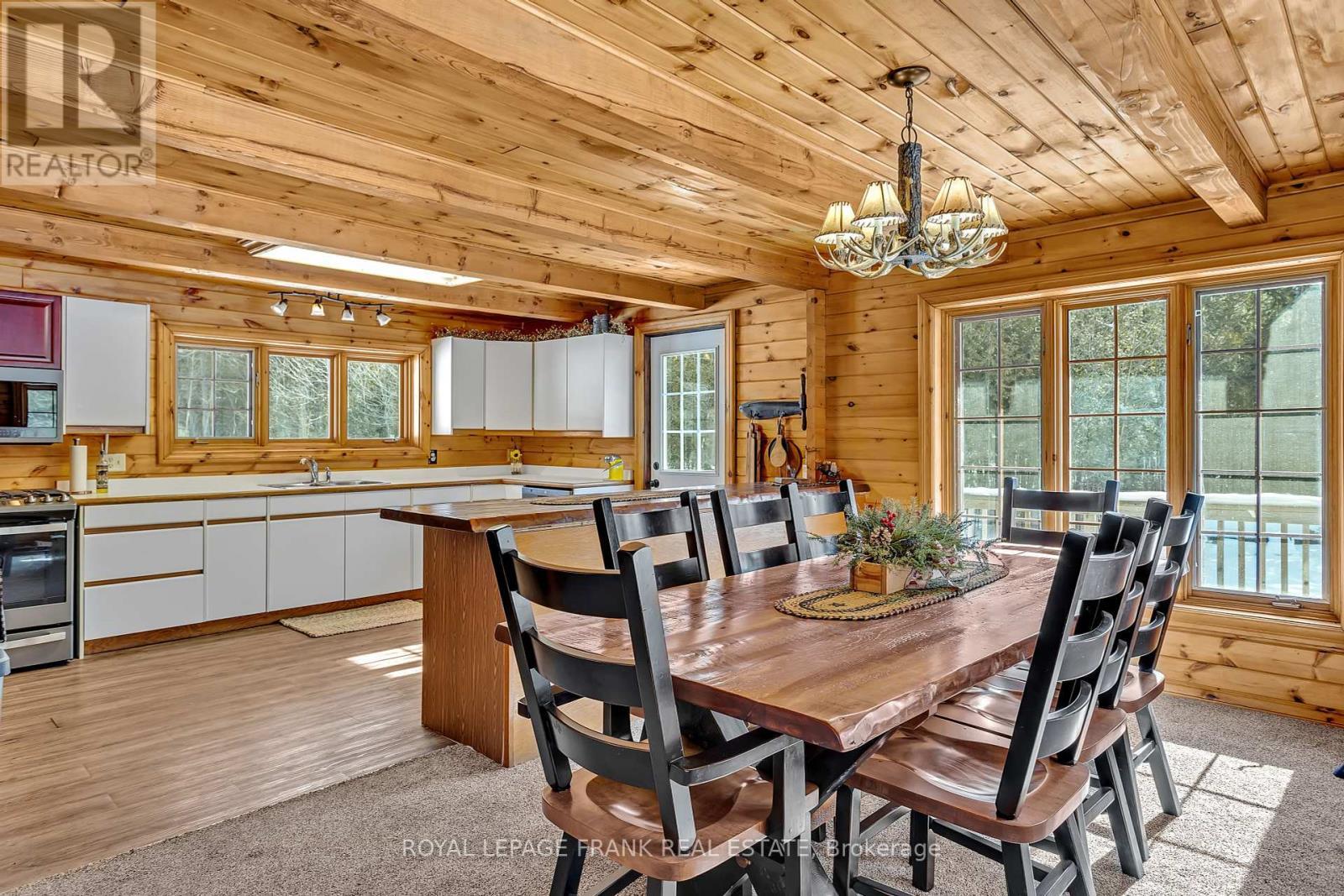 












3515 COUNTY RD 121 ROAD

,
Kawartha Lakes (Fenelon),




Ontario
K0M2A0

