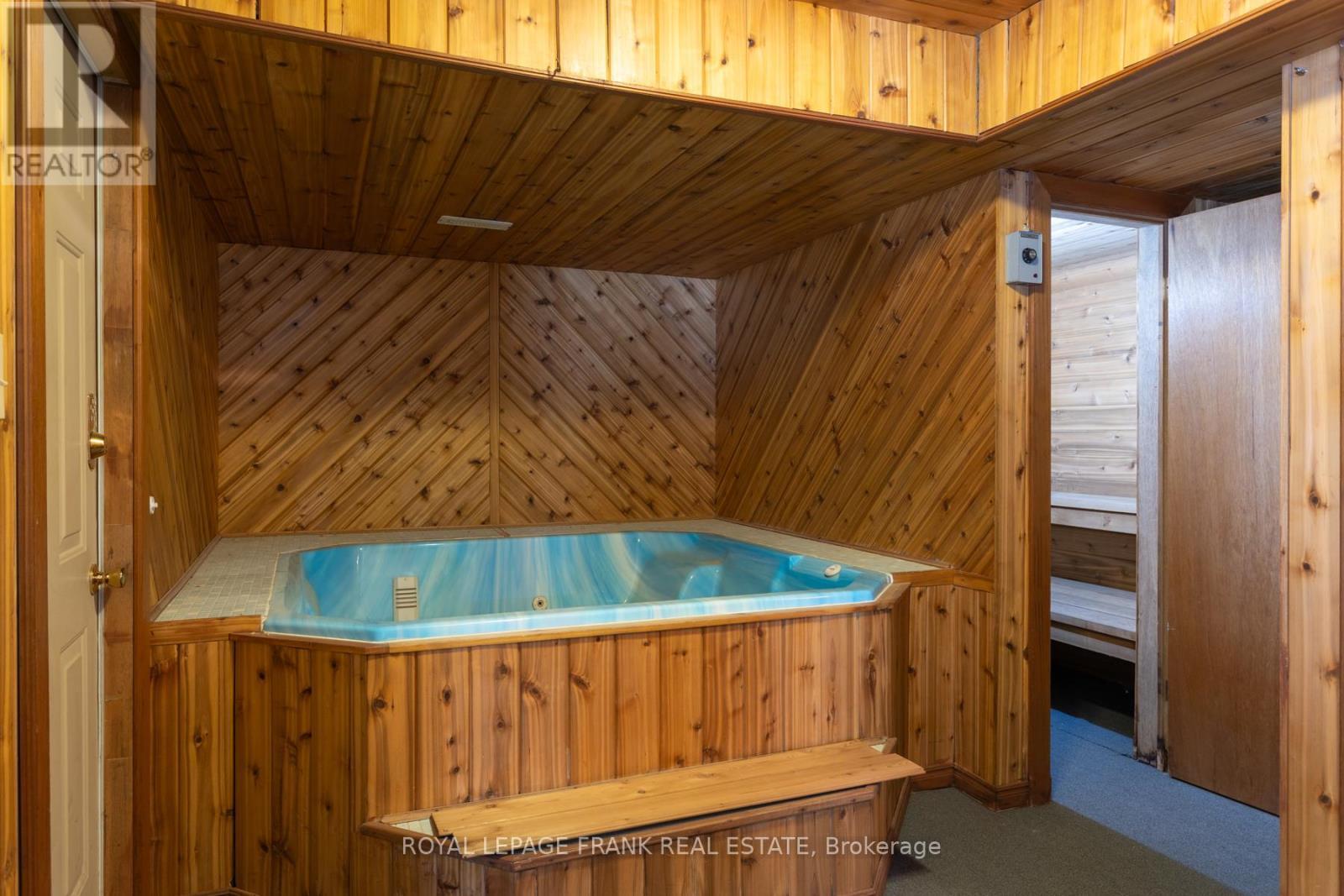 












3515 COUNTY RD 121 ROAD

,
Kawartha Lakes (Fenelon),




Ontario
K0M2A0

