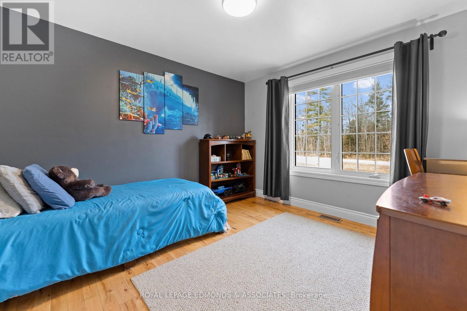 












50 BLUE DANUBE WAY

,
Laurentian Valley,




Ontario
K8A6W2


