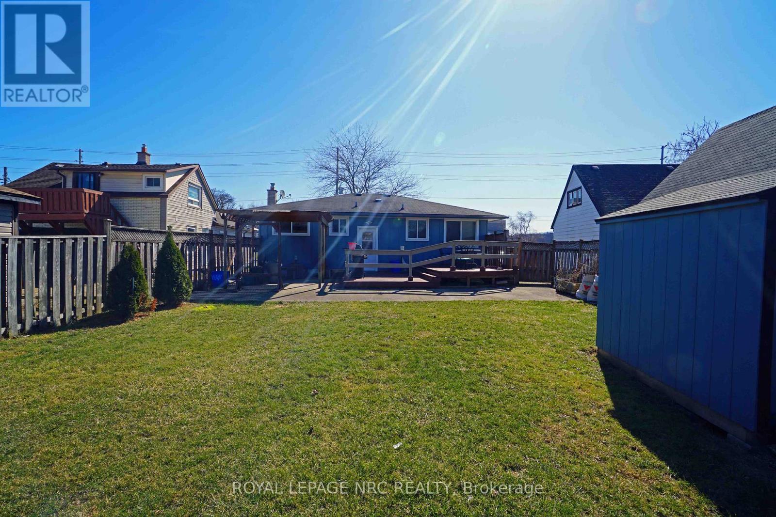 












228 PELHAM ROAD

,
St. Catharines (Western Hill),




Ontario
L2S1X6

