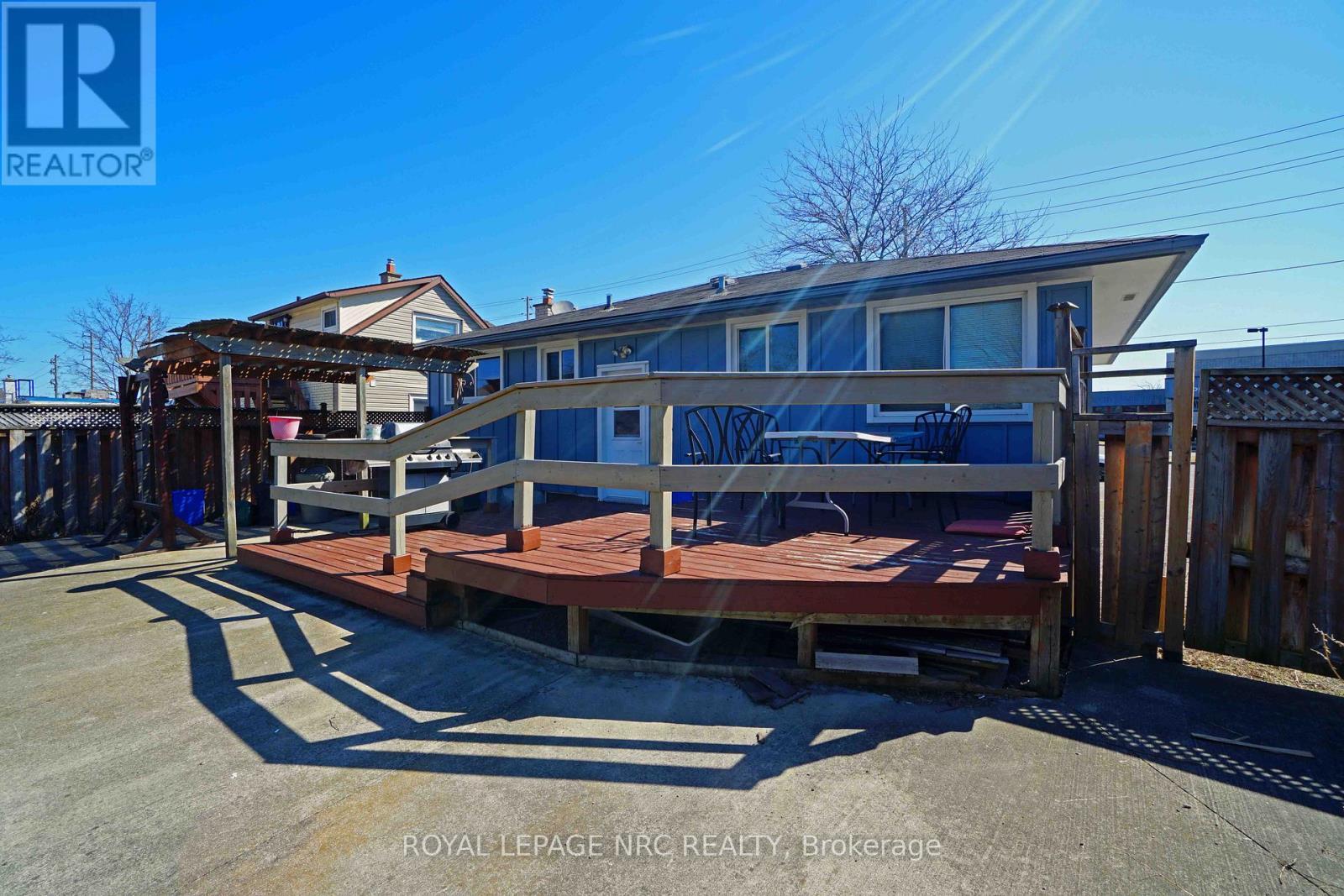 












228 PELHAM ROAD

,
St. Catharines (Western Hill),




Ontario
L2S1X6

