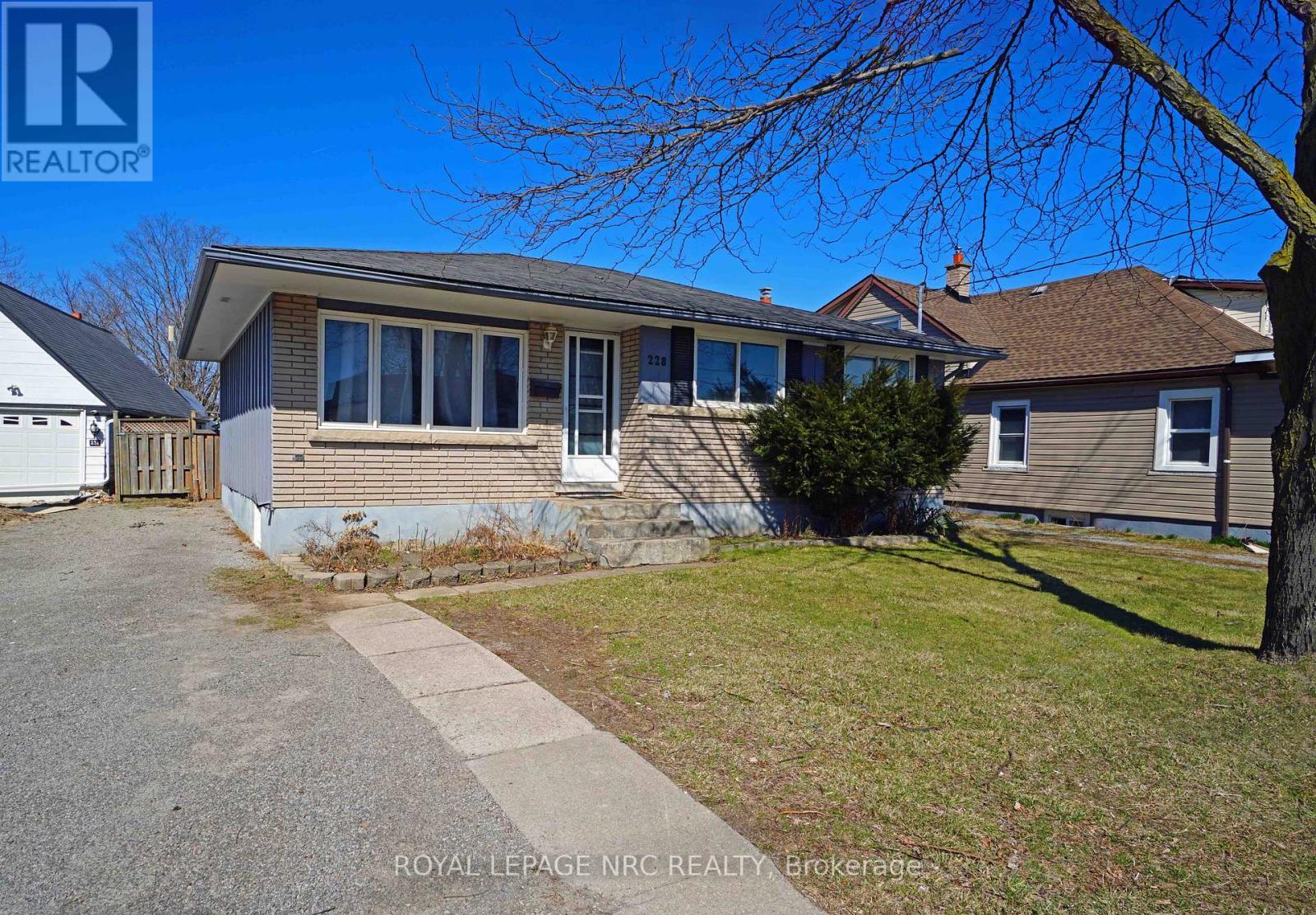 












228 PELHAM ROAD

,
St. Catharines (Western Hill),




Ontario
L2S1X6

