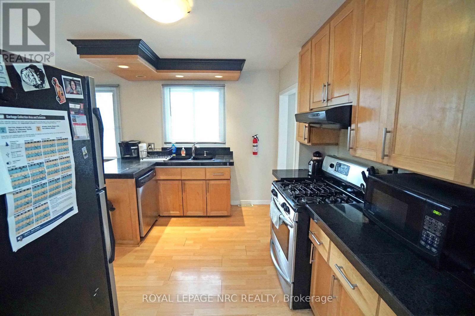 












228 PELHAM ROAD

,
St. Catharines (Western Hill),




Ontario
L2S1X6

