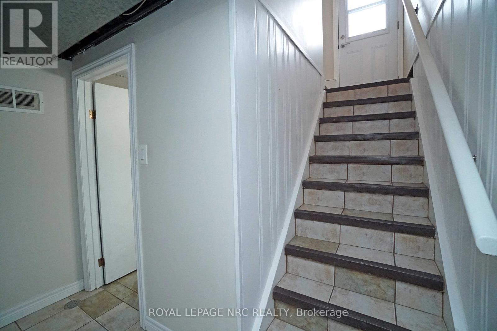 












228 PELHAM ROAD

,
St. Catharines (Western Hill),




Ontario
L2S1X6

