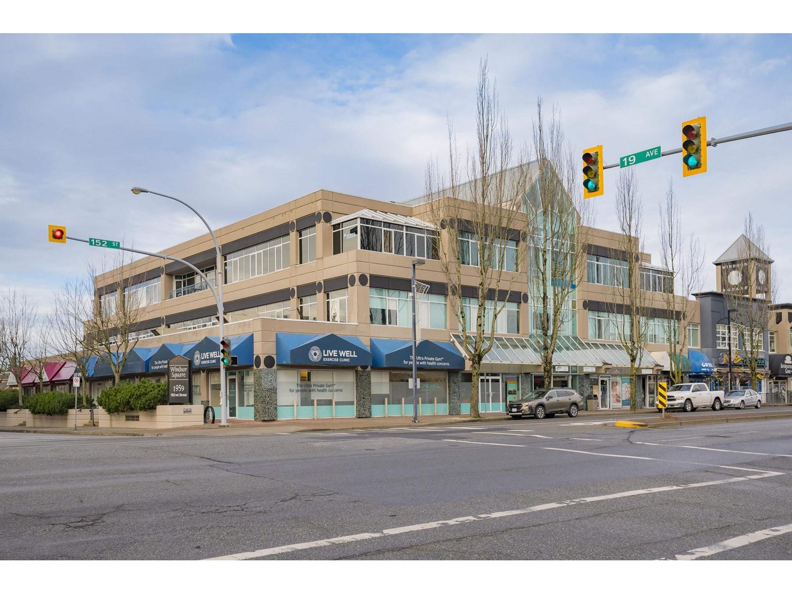 












203 1959 152 STREET

,
Surrey,




British Columbia
V4A9E3

