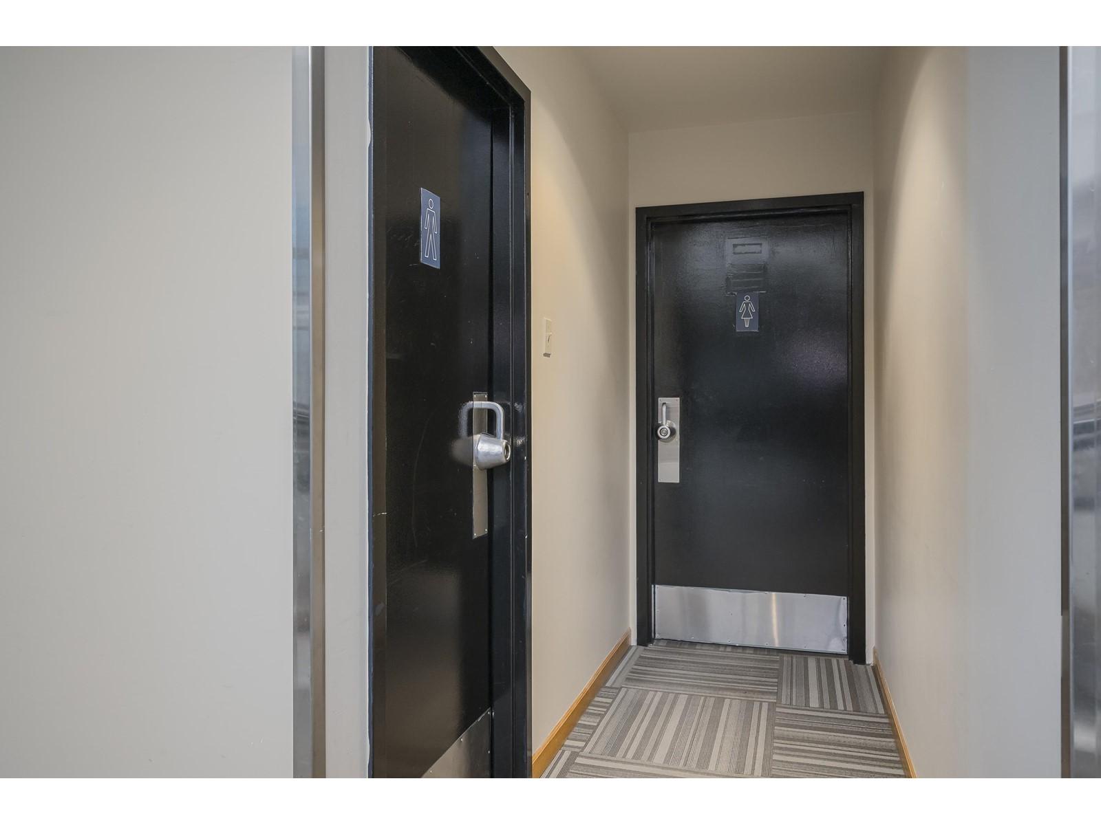 












203 1959 152 STREET

,
Surrey,




British Columbia
V4A9E3

