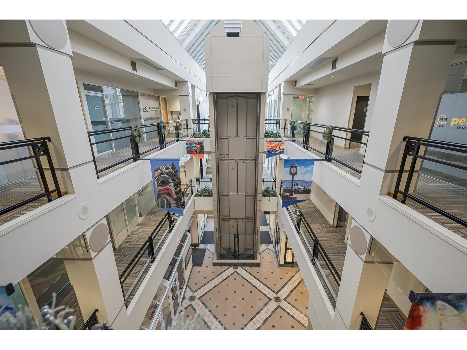 












203 1959 152 STREET

,
Surrey,




British Columbia
V4A9E3

