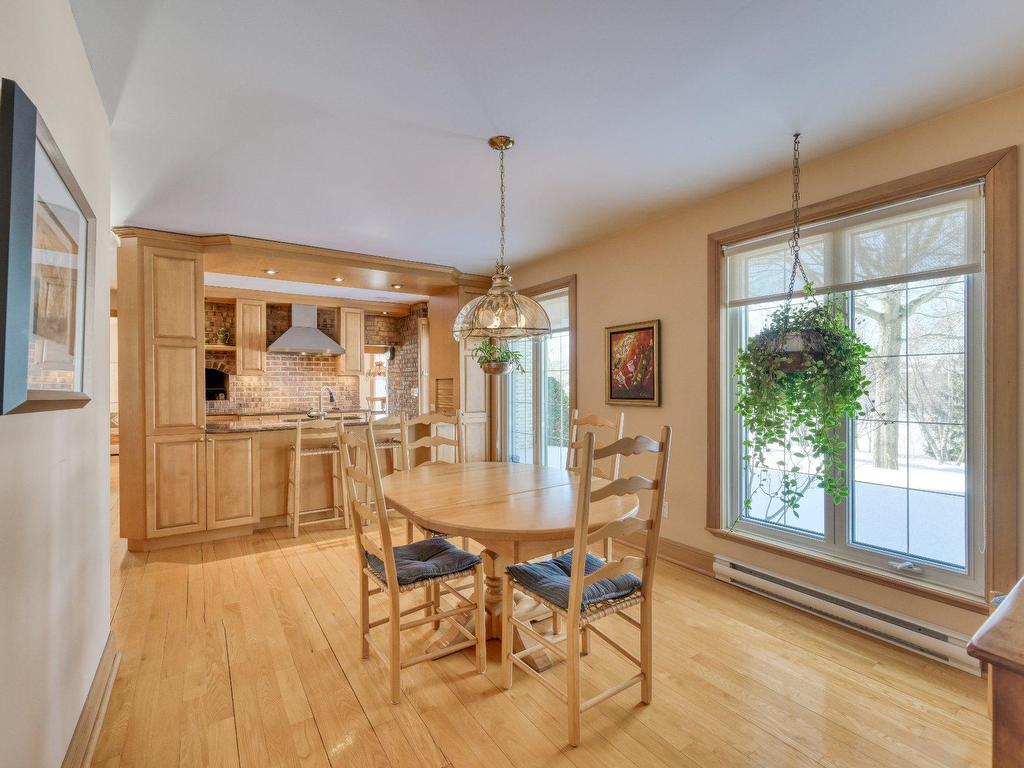 









1009


Boul. de L'Assomption

,
Repentigny (Repentigny),




QC
J6A0B3

