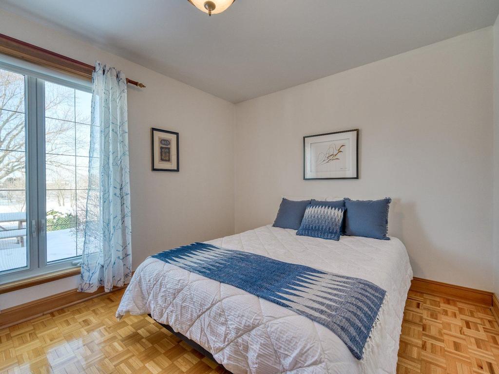 









1009


Boul. de L'Assomption

,
Repentigny (Repentigny),




QC
J6A0B3

