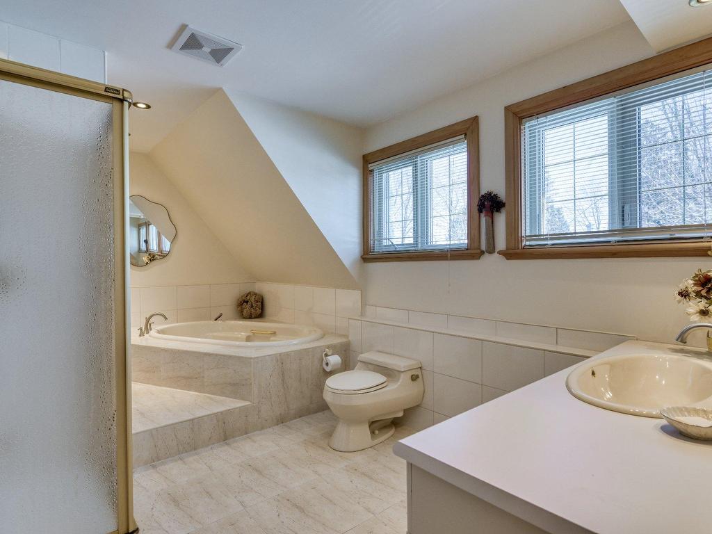 









1009


Boul. de L'Assomption

,
Repentigny (Repentigny),




QC
J6A0B3

