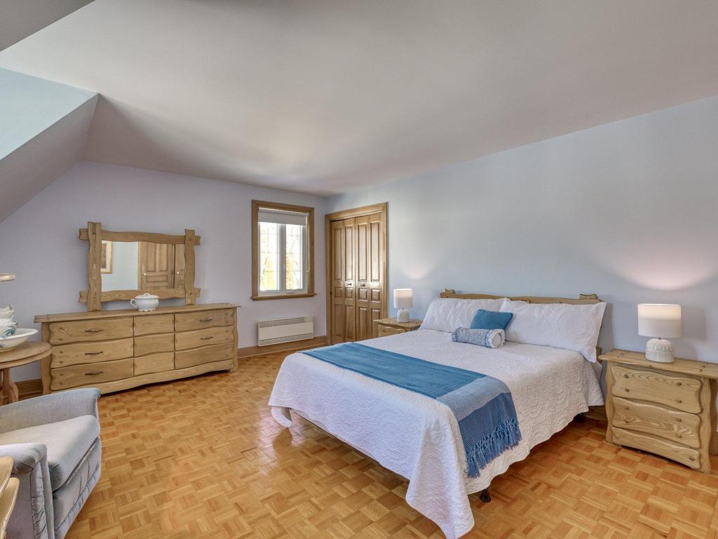 









1009


Boul. de L'Assomption

,
Repentigny (Repentigny),




QC
J6A0B3

