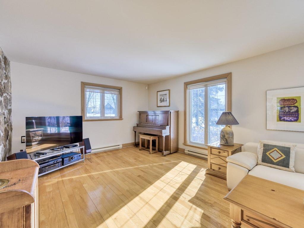 









1009


Boul. de L'Assomption

,
Repentigny (Repentigny),




QC
J6A0B3

