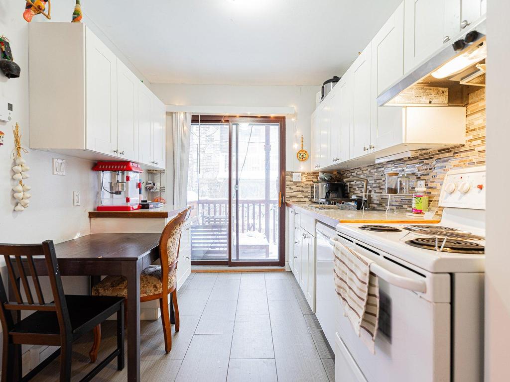 









4607

 - 4009


Av. Coolbrook

,
Montréal (Côte-des-Neiges/Notre-Dame-de-Grâce),




QC
H3K2K7

