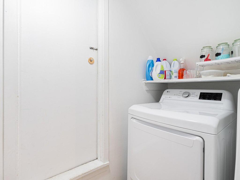 









4607

 - 4009


Av. Coolbrook

,
Montréal (Côte-des-Neiges/Notre-Dame-de-Grâce),




QC
H3K2K7

