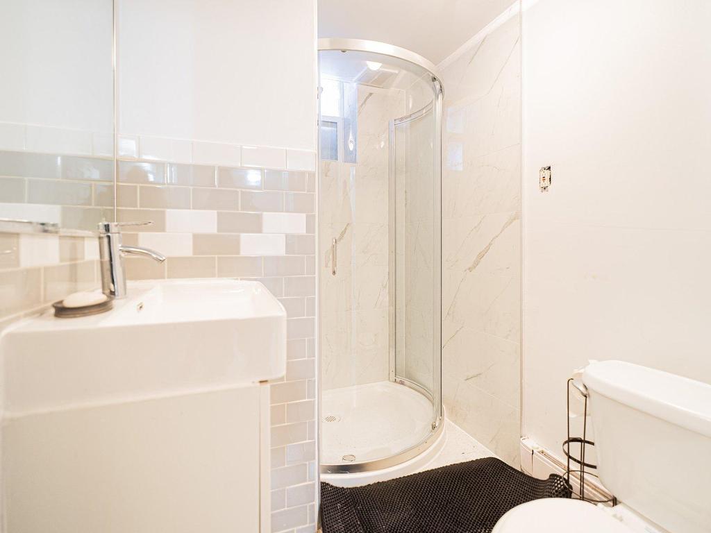 









4607

 - 4009


Av. Coolbrook

,
Montréal (Côte-des-Neiges/Notre-Dame-de-Grâce),




QC
H3K2K7

