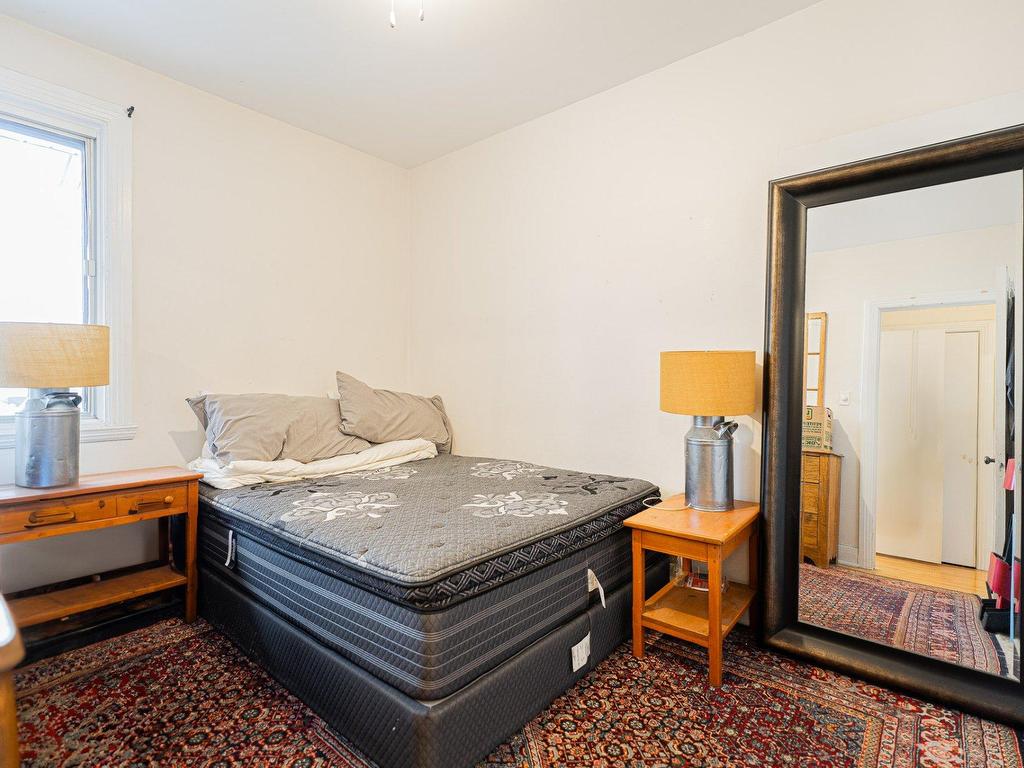 









4607

 - 4009


Av. Coolbrook

,
Montréal (Côte-des-Neiges/Notre-Dame-de-Grâce),




QC
H3K2K7

