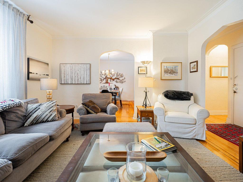 









4607

 - 4009


Av. Coolbrook

,
Montréal (Côte-des-Neiges/Notre-Dame-de-Grâce),




QC
H3K2K7


