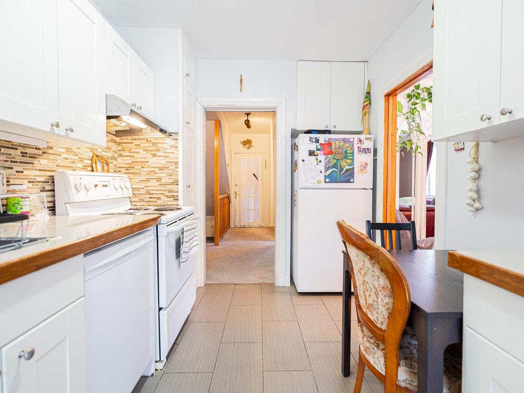 









4607

 - 4009


Av. Coolbrook

,
Montréal (Côte-des-Neiges/Notre-Dame-de-Grâce),




QC
H3K2K7

