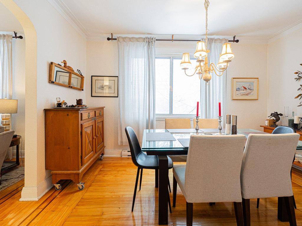 









4607

 - 4009


Av. Coolbrook

,
Montréal (Côte-des-Neiges/Notre-Dame-de-Grâce),




QC
H3K2K7


