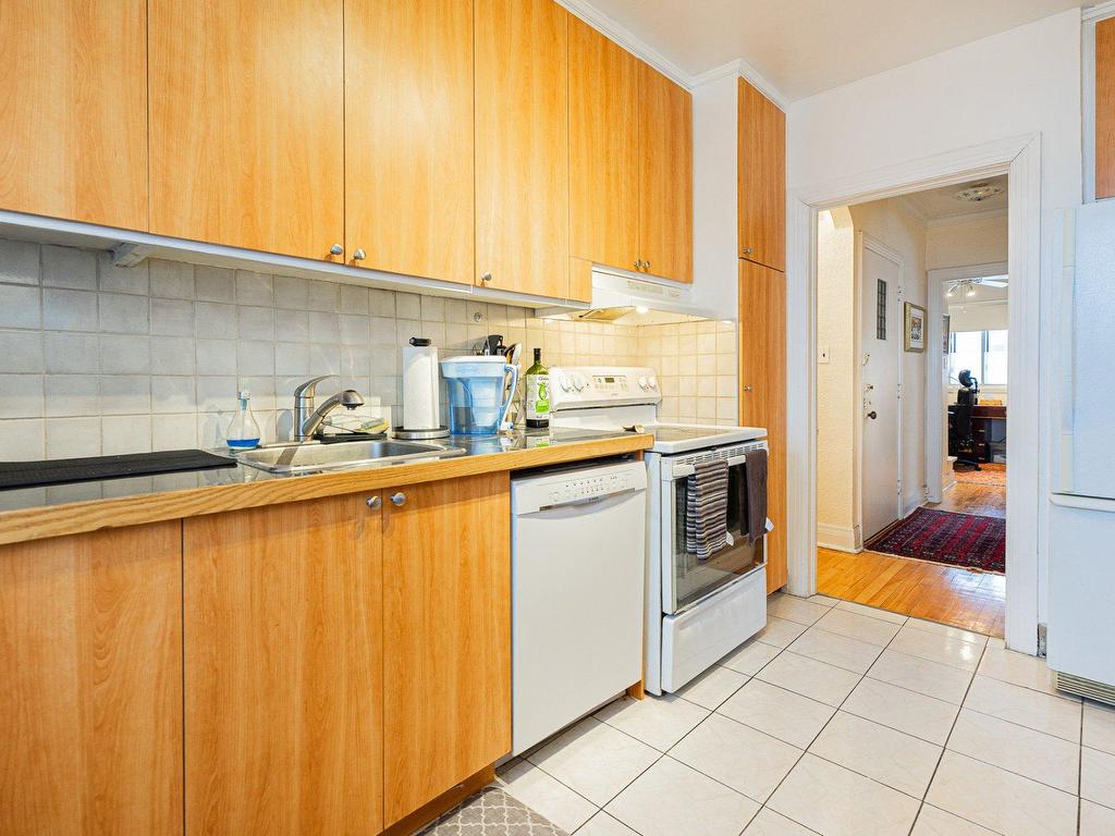









4607

 - 4009


Av. Coolbrook

,
Montréal (Côte-des-Neiges/Notre-Dame-de-Grâce),




QC
H3K2K7

