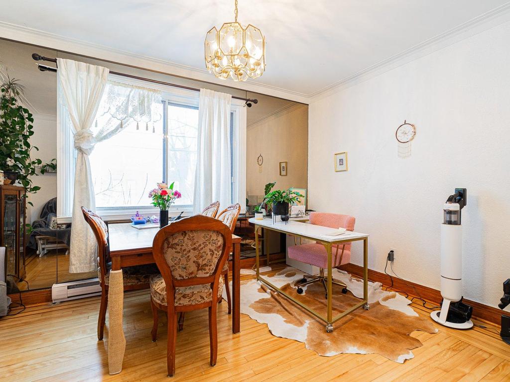 









4607

 - 4009


Av. Coolbrook

,
Montréal (Côte-des-Neiges/Notre-Dame-de-Grâce),




QC
H3K2K7


