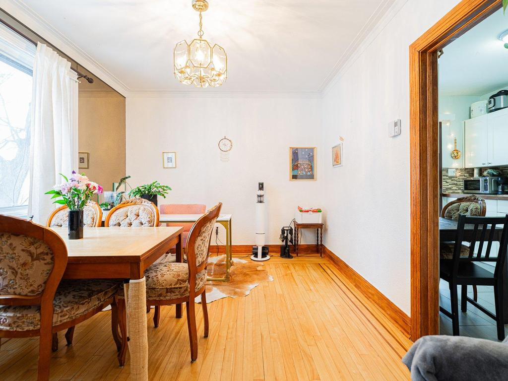 









4607

 - 4009


Av. Coolbrook

,
Montréal (Côte-des-Neiges/Notre-Dame-de-Grâce),




QC
H3K2K7

