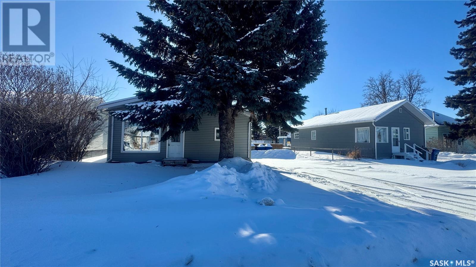 












207 2nd AVENUE E

,
Shellbrook,




Saskatchewan
S0J2E0

