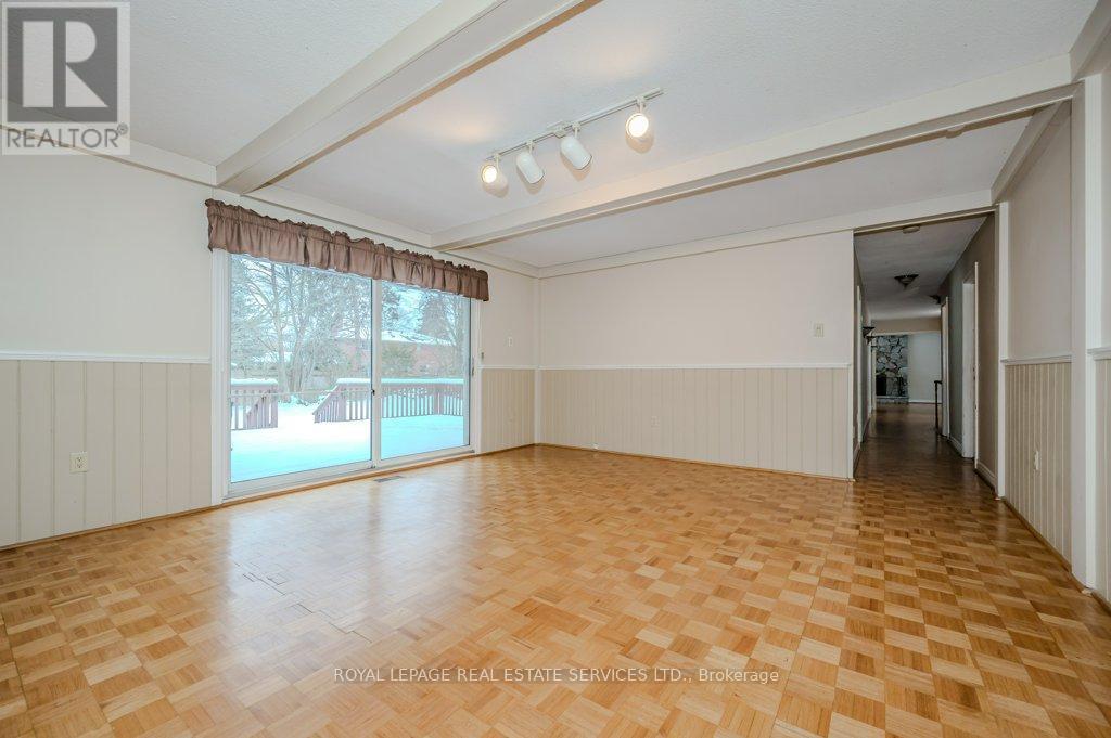 












30 BIRKBANK DRIVE

,
Oakville,




Ontario
L6J4Y9

