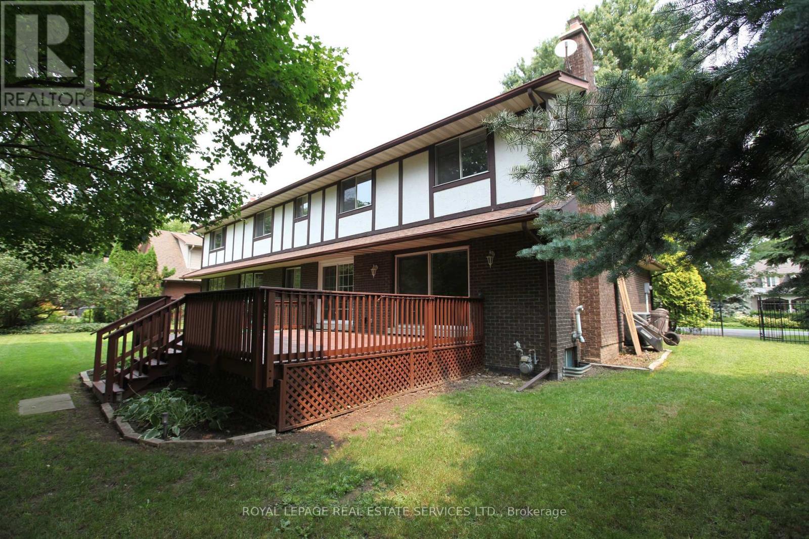 












30 BIRKBANK DRIVE

,
Oakville,




Ontario
L6J4Y9

