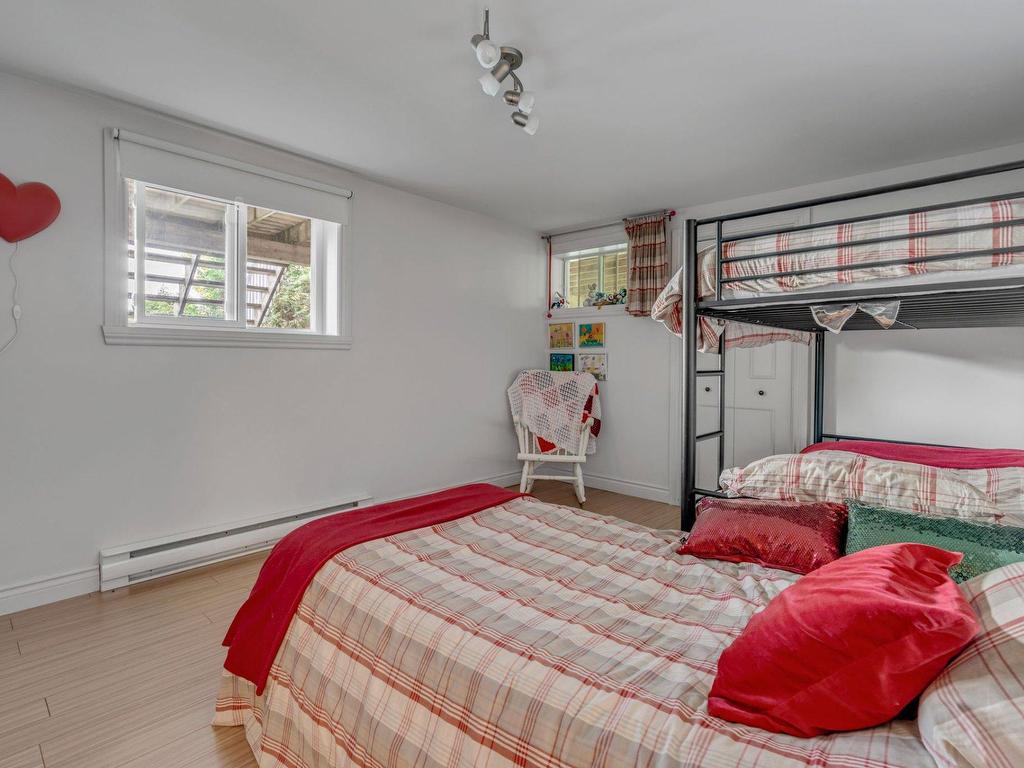 









4339


Rue de la Fourmi

,
Saint-Raymond,




QC
G3L4Y9

