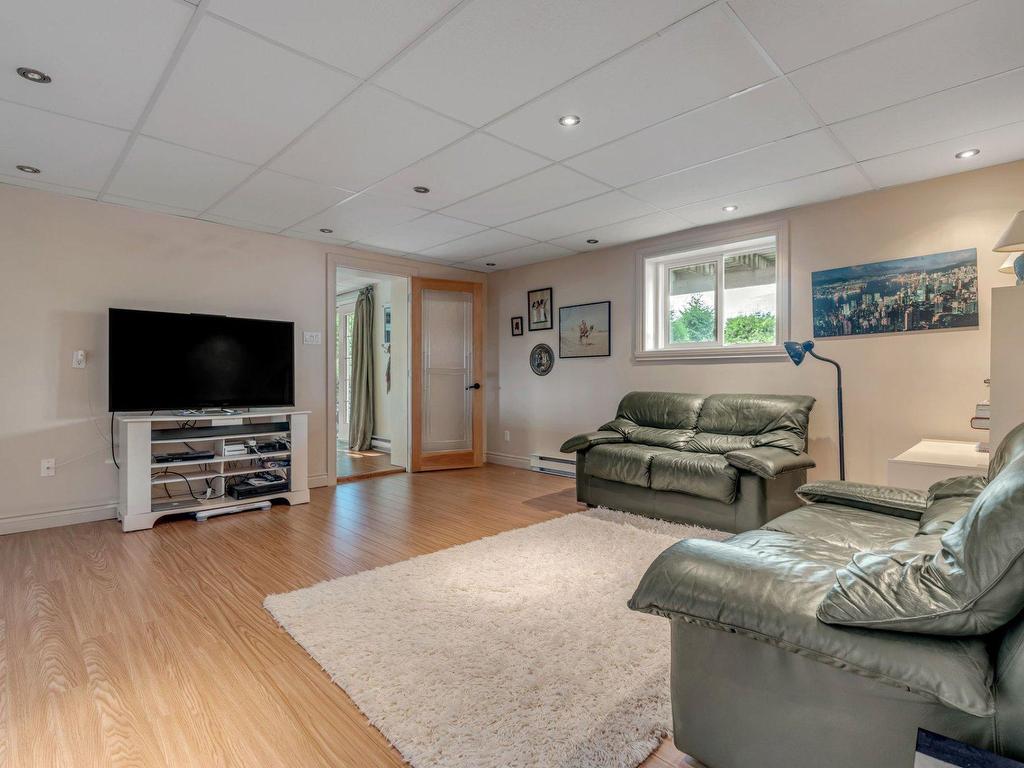 









4339


Rue de la Fourmi

,
Saint-Raymond,




QC
G3L4Y9


