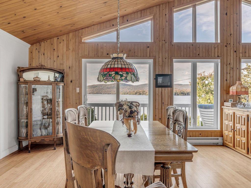 









4339


Rue de la Fourmi

,
Saint-Raymond,




QC
G3L4Y9

