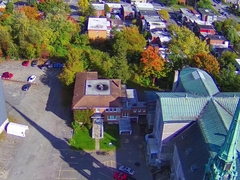 









792


Av. Hemlock

,
Shawinigan,




QC
G9N1S7

