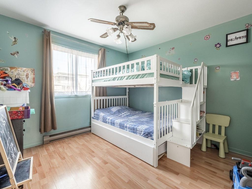 









1705


Av. Barbe

, 1,
Laval (Chomedey),




QC
H7T1L9

