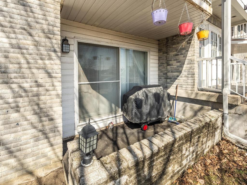 









1705


Av. Barbe

, 1,
Laval (Chomedey),




QC
H7T1L9

