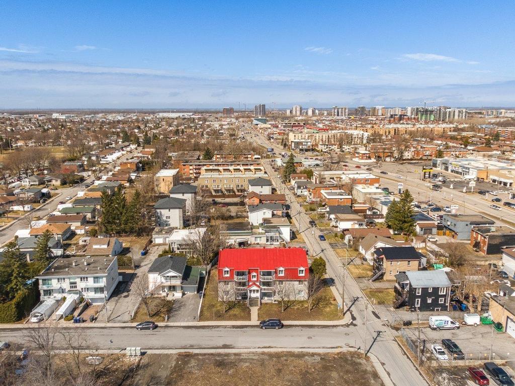 









1705


Av. Barbe

, 1,
Laval (Chomedey),




QC
H7T1L9

