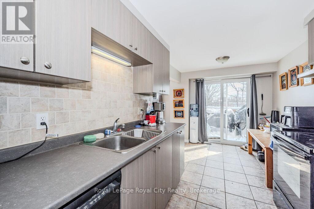 












146 IRONWOOD ROAD

,
Guelph (Kortright West),




Ontario
N1G3R4

