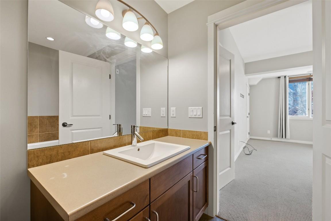 









2142


Vasile

Road, 103,
Kelowna,




BC
V1Y 6H5

