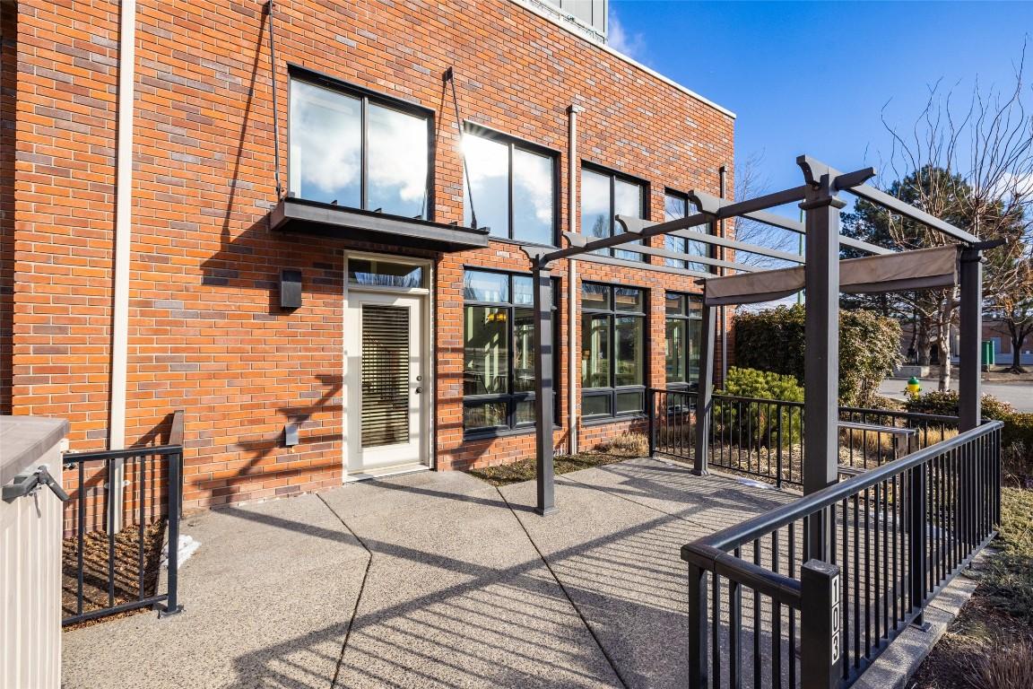 









2142


Vasile

Road, 103,
Kelowna,




BC
V1Y 6H5

