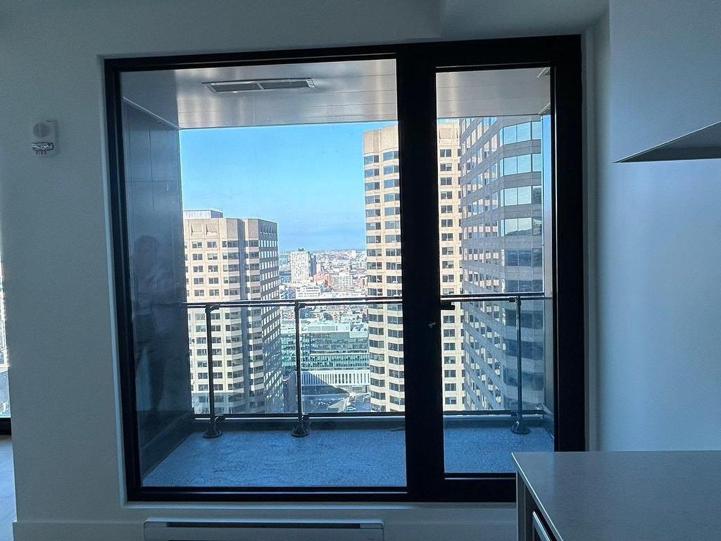









1210


Rue Jeanne-Mance

, 2910,
Montréal (Ville-Marie),




QC
H2X1M1

