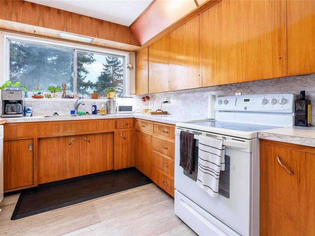 









3479


Fraser

Rd,
Courtenay,




BC
V9N 9P5

