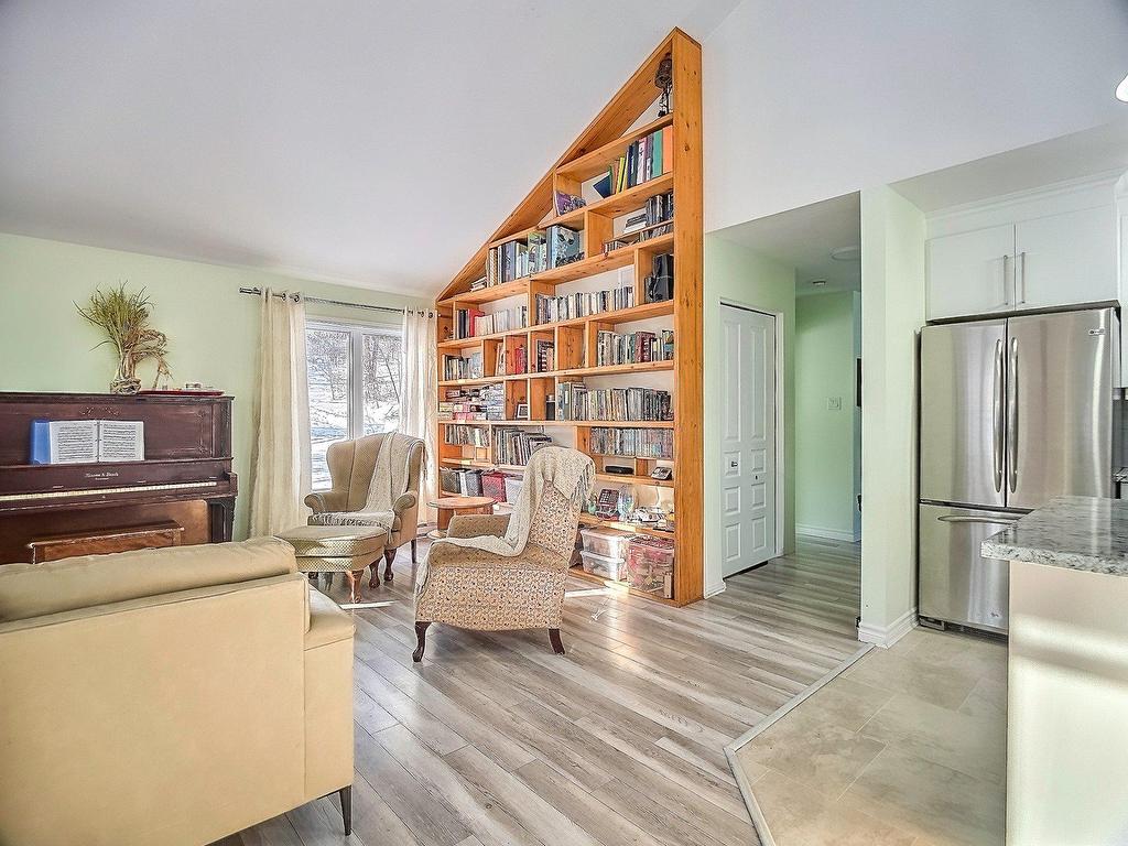 









34


Ch. du Haut-Bois

,
Val-des-Monts,




QC
J8N0C9

