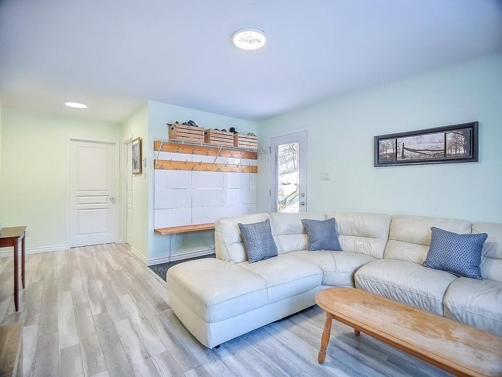 









34


Ch. du Haut-Bois

,
Val-des-Monts,




QC
J8N0C9

