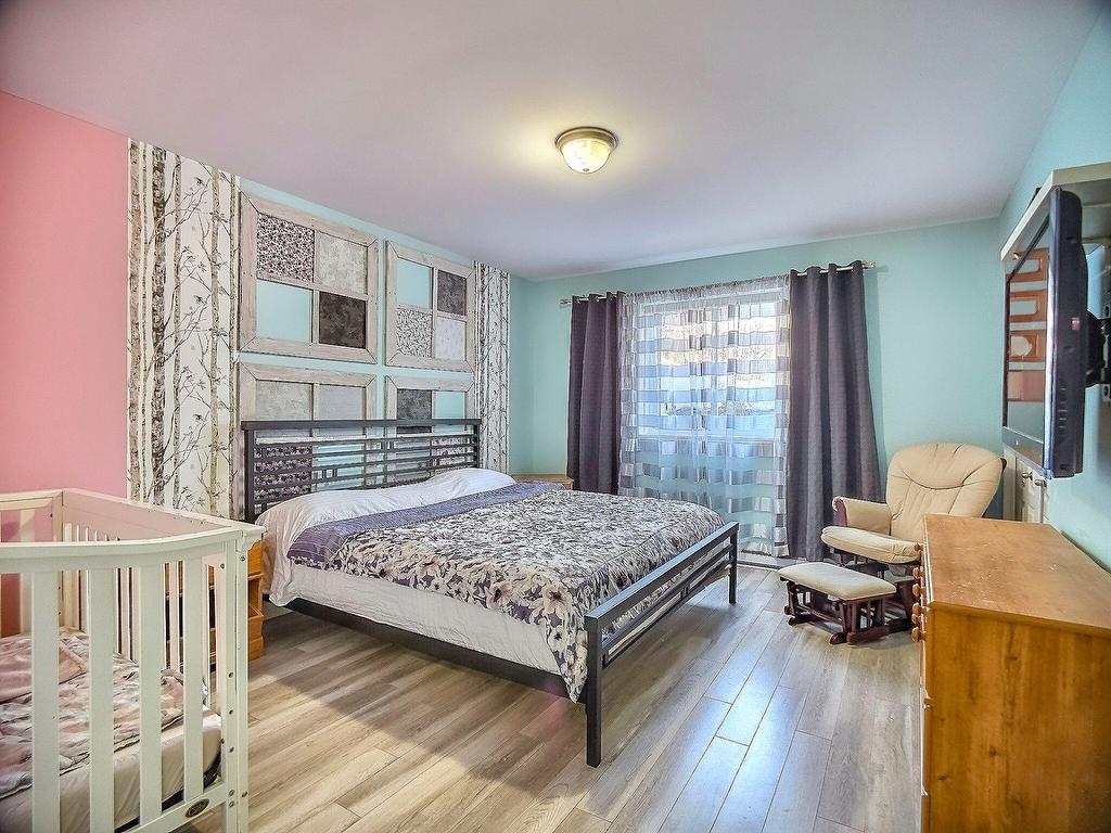 









34


Ch. du Haut-Bois

,
Val-des-Monts,




QC
J8N0C9

