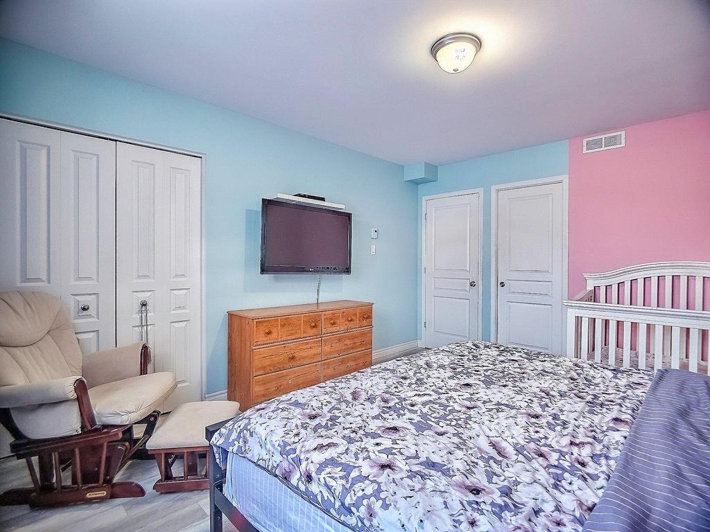 









34


Ch. du Haut-Bois

,
Val-des-Monts,




QC
J8N0C9

