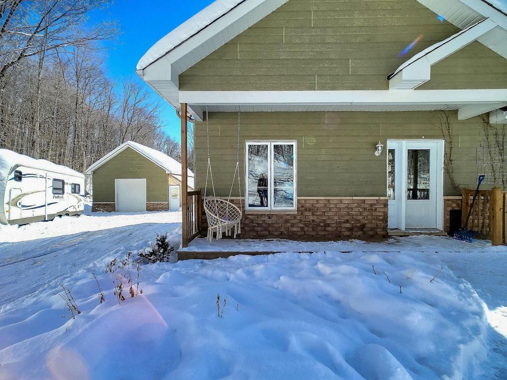 









34


Ch. du Haut-Bois

,
Val-des-Monts,




QC
J8N0C9

