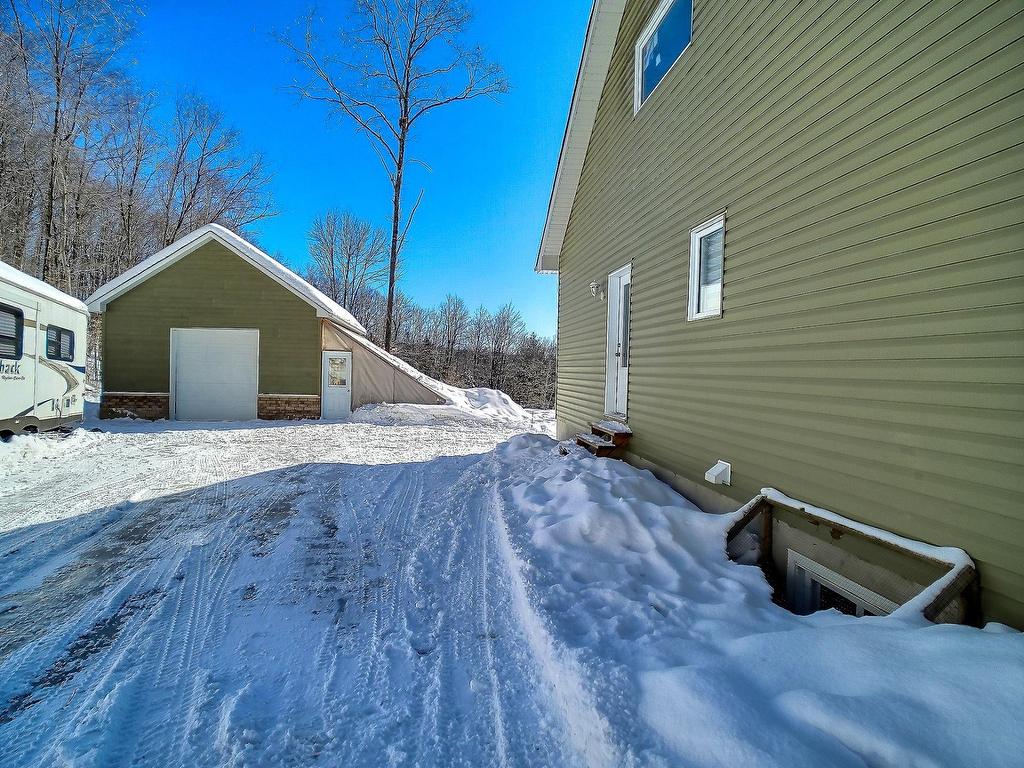 









34


Ch. du Haut-Bois

,
Val-des-Monts,




QC
J8N0C9

